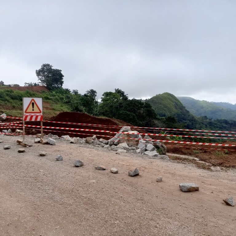 Transport: la falaise de Dschang de nouveau ouverte aux véhicules utilitaires et aux bus de transport en commun.