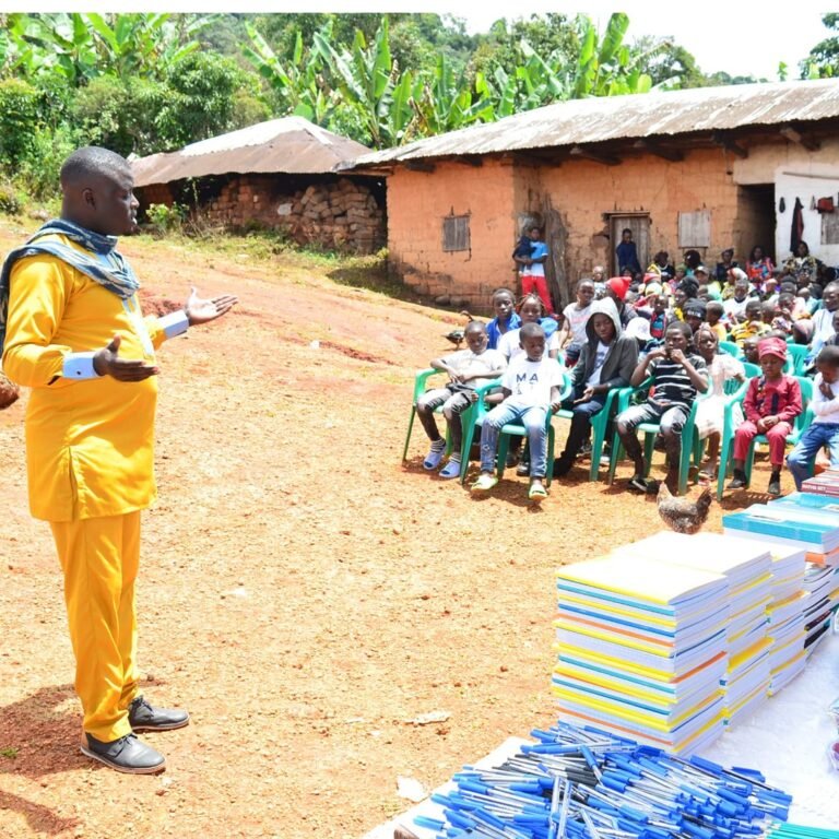 Fondonera : Symaro Mebego parie sur l’éducation pour freiner l’exode rural à Nkonlè Aback-Nguia